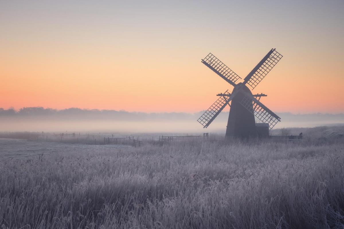 Frost and fog on the way as high pressure builds