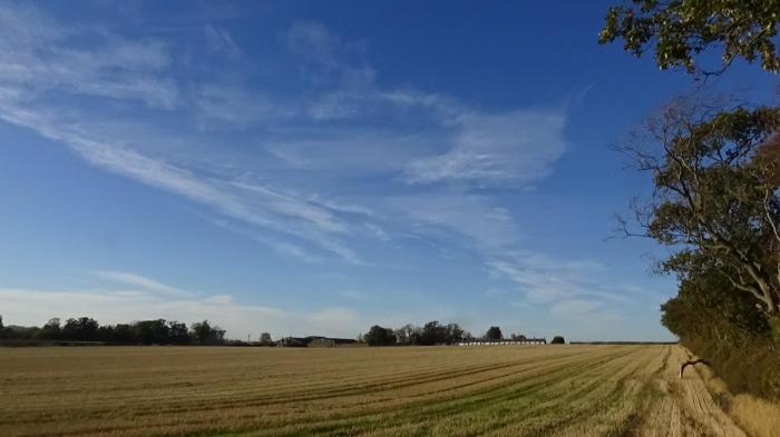 Autumn Equinox ushers in cool but dry weather this week, ex-hurricane Gabrielle brings uncertainty next weekend