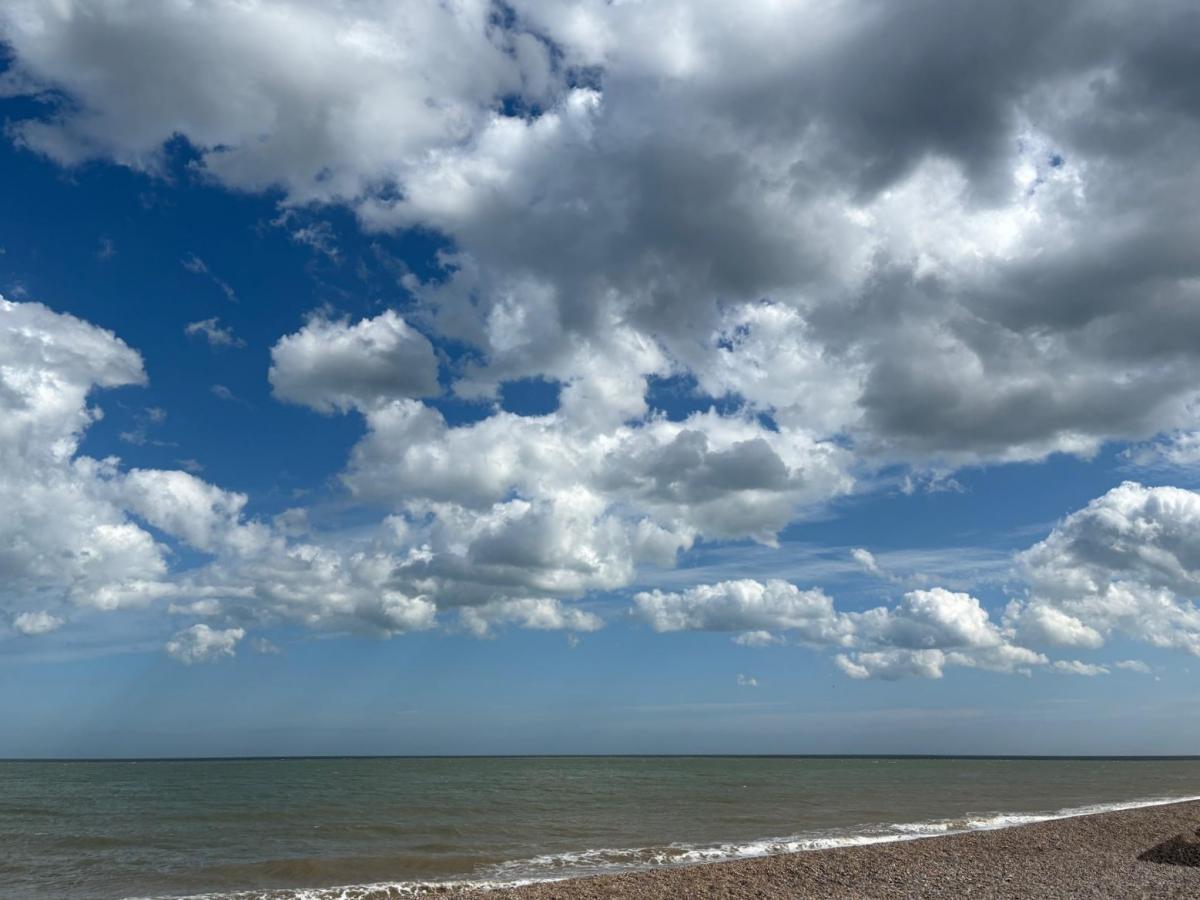 Weekend heatwave for the end of June