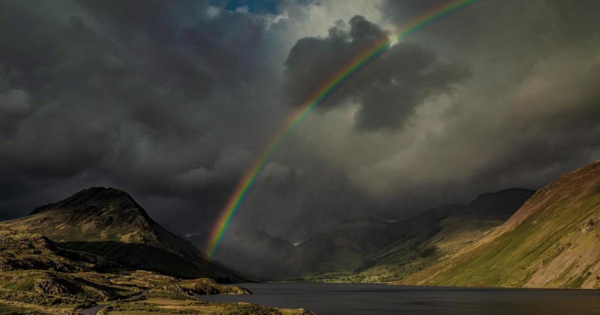 Rain crosses Northern Britain during the remainder of Monday as the week begins to cool