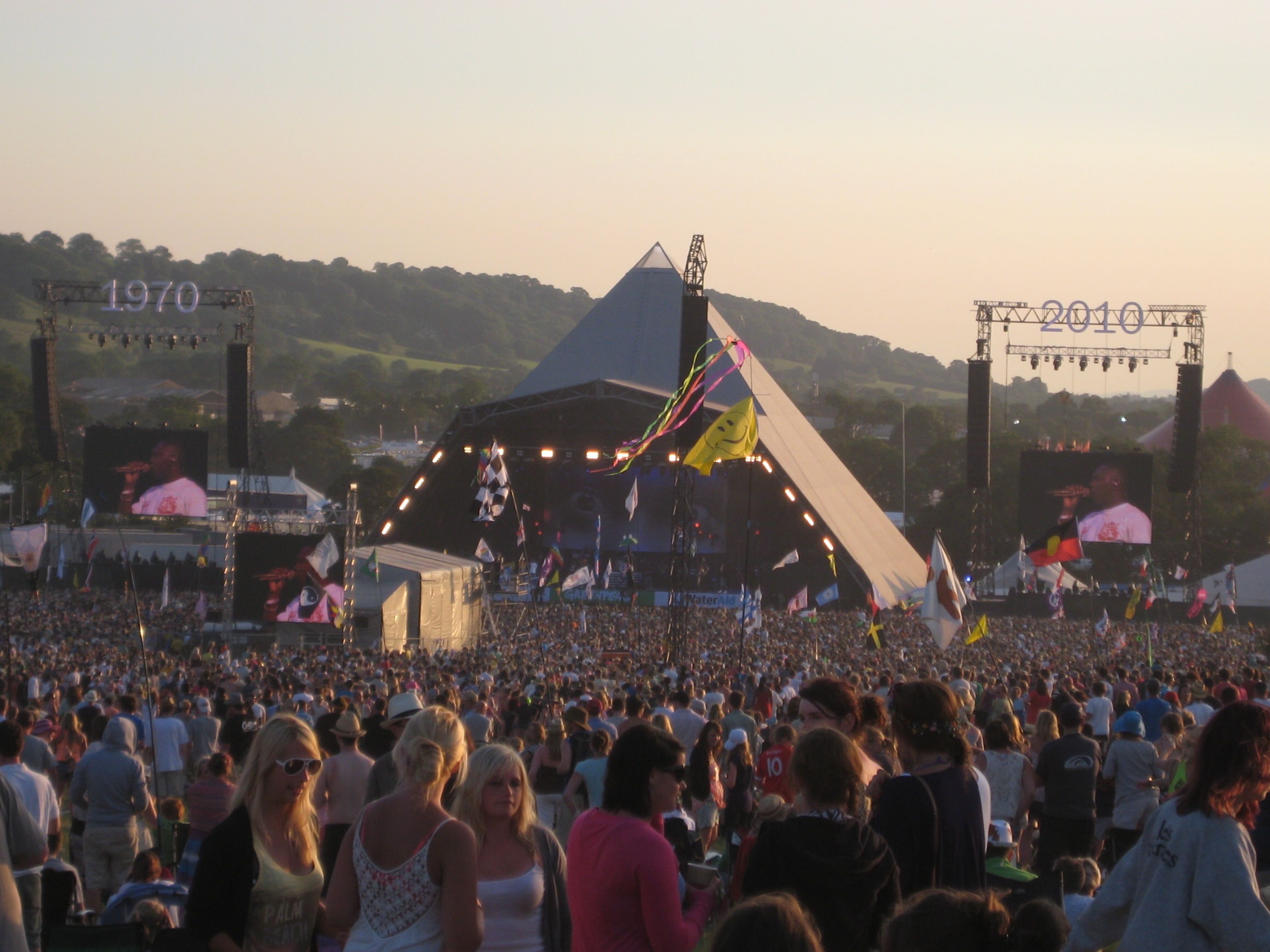 Glastonbury weather and a look ahead to early July