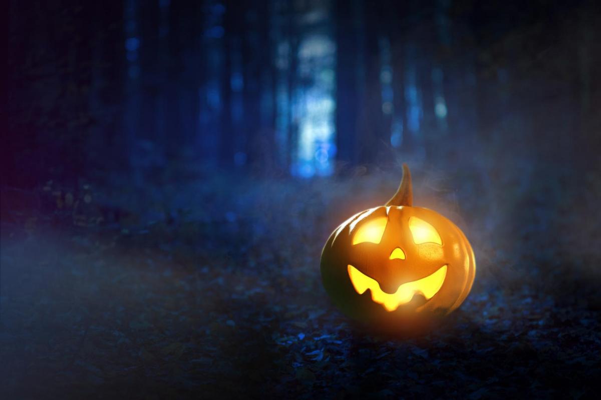 Dry, and calm Halloween as high pressure keeps winds light this weekend