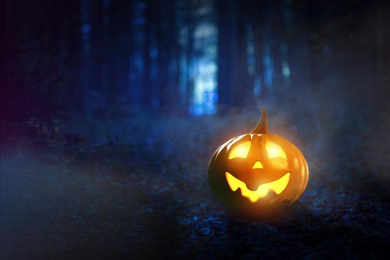 Dry, and calm Halloween as high pressure keeps winds light this weekend