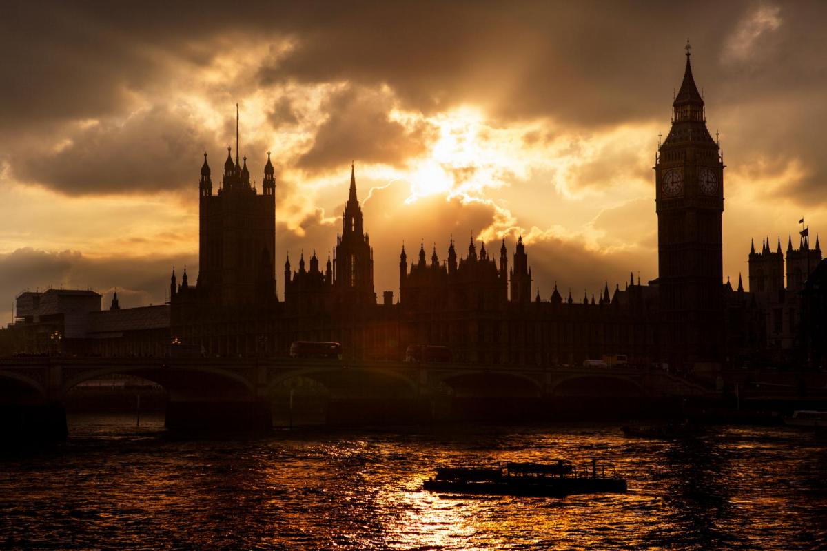 London Marathon forecast as the weekend looks settled and fair  with warm sunshine