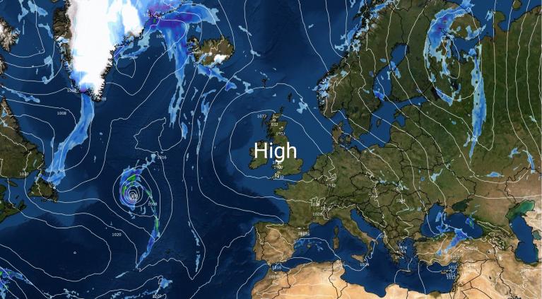 High pressure shields UK from ex-tropical storms, dictates cloud amounts