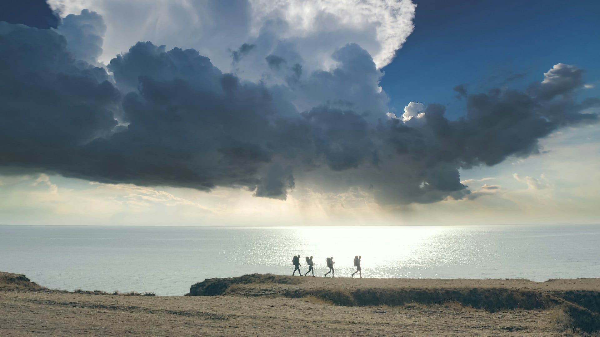 Warm April transitions to cooler northerly then a showery low-pressure dominated spell beckons