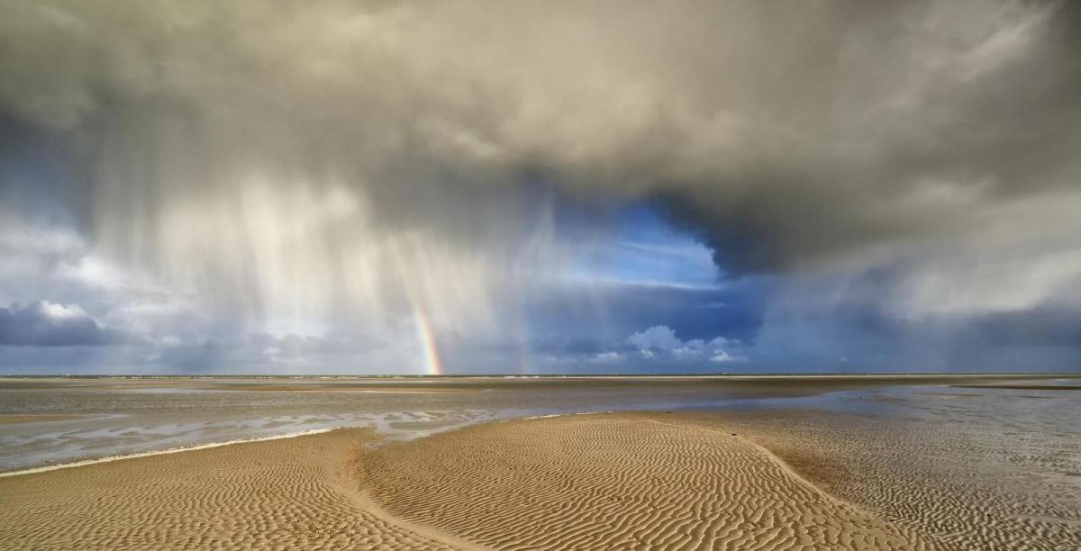Sunshine And Heavy, Thundery Showers As The Winter Solstice Approaches