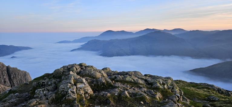 High pressure here all week with sunshine above the inversion