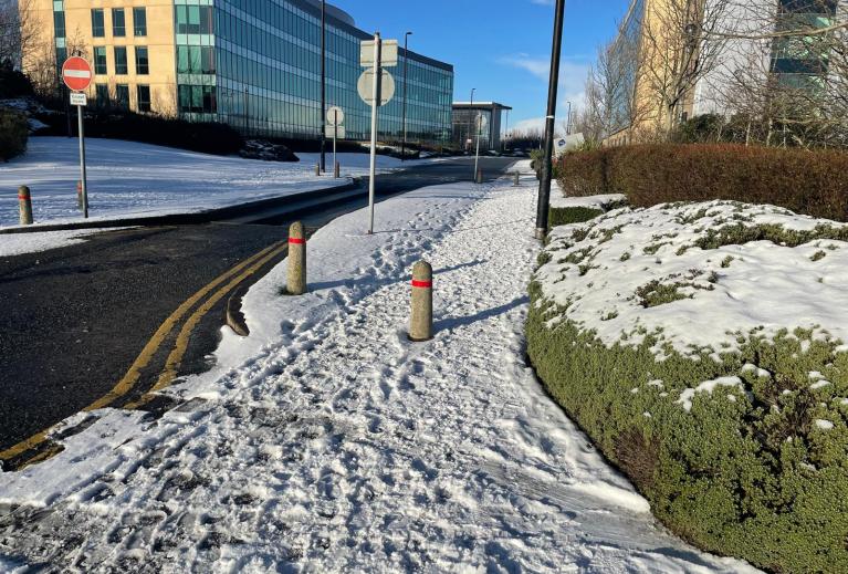 Atlantic low pressures stir the deep Arctic cold but snow and strong winds could still cause disruption