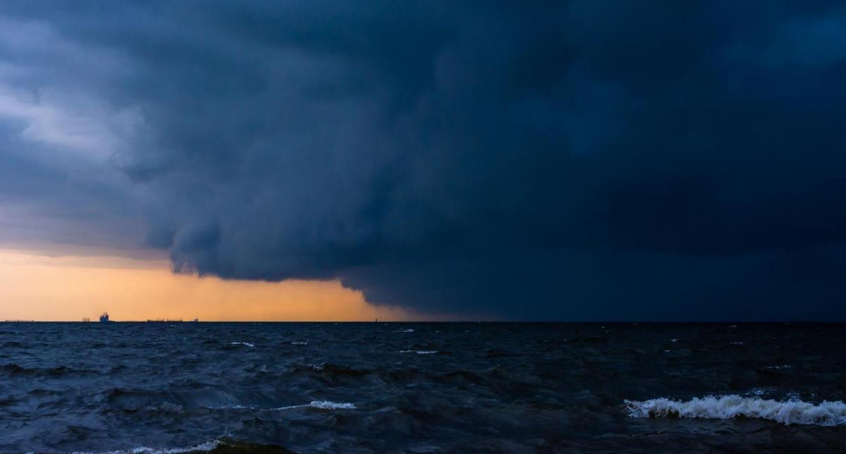 Category 5 Hurricane Otis makes landfall in Mexico - Back home - unsettled and showery