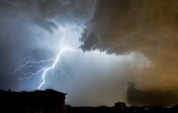 Thunderstorm risk as the Extreme Heat fades