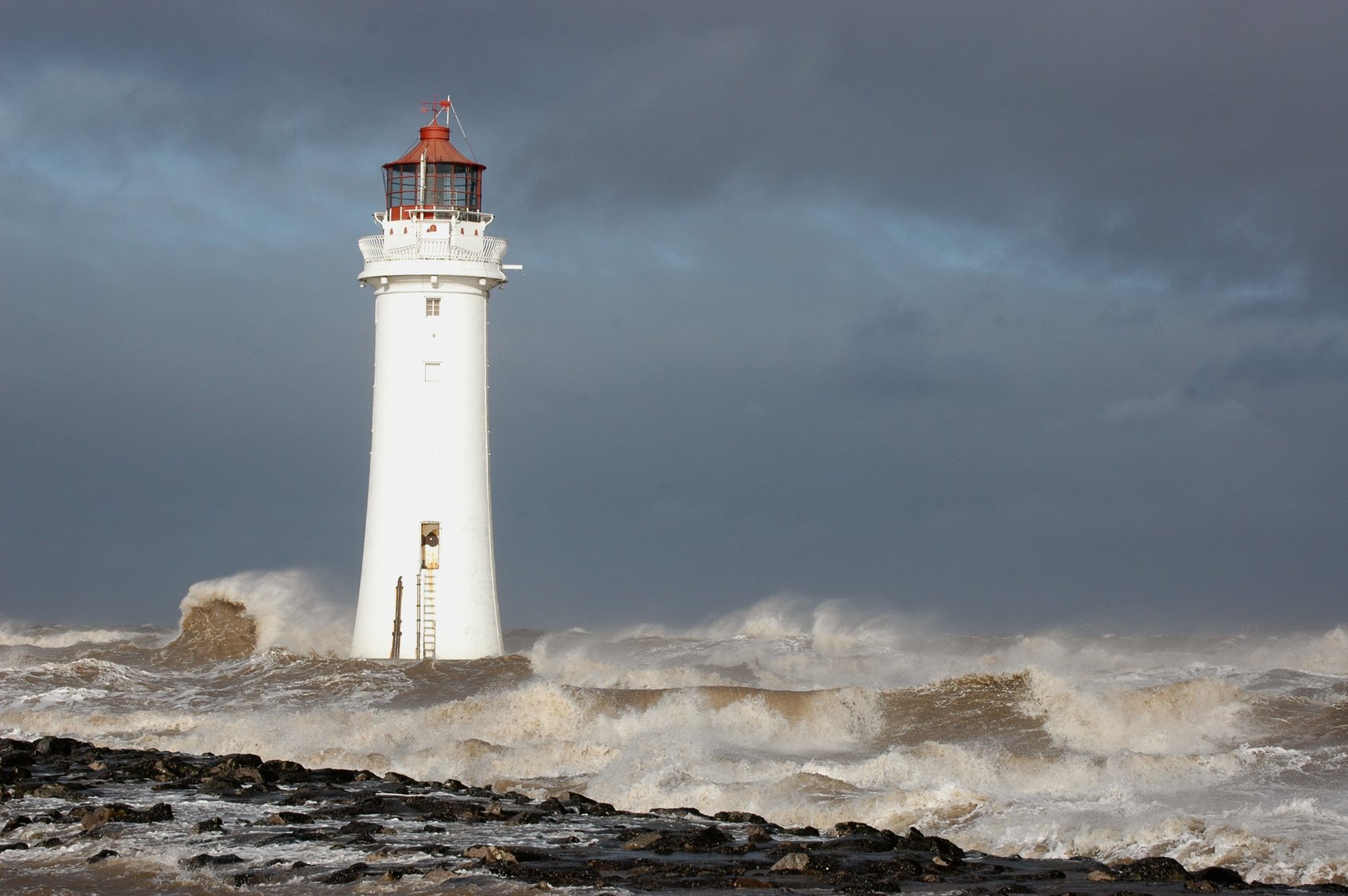 #StormBarbara Wild Start For Christmas Weekend