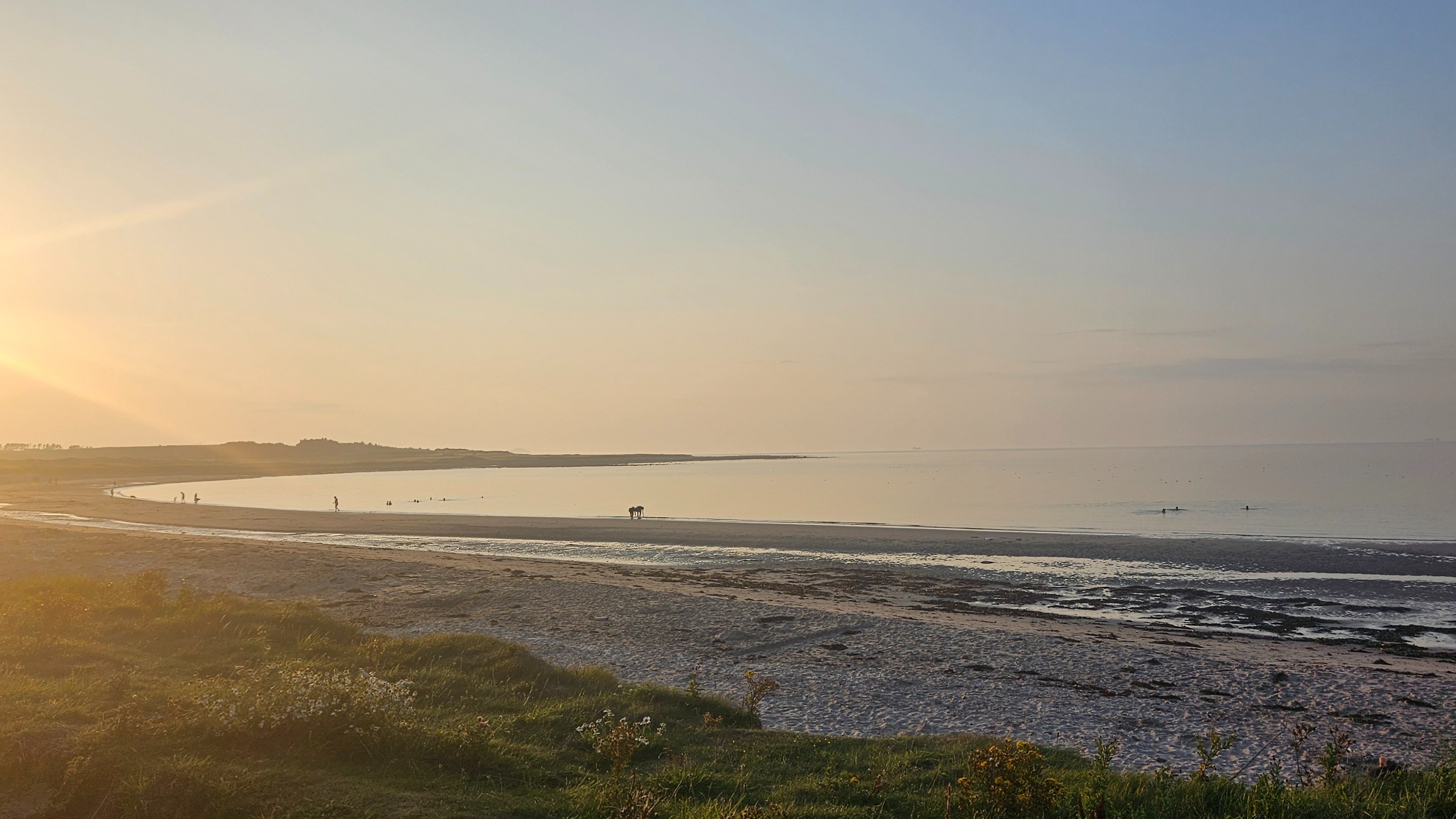 Midweek heat across the UK, as parts of England officially reach Heatwave status
