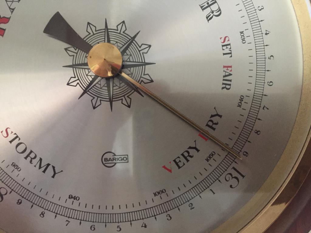 Barometer how to read pressure