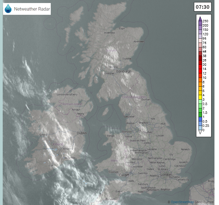 Netweather Radar with Visible satellite, only small pockets of cloud