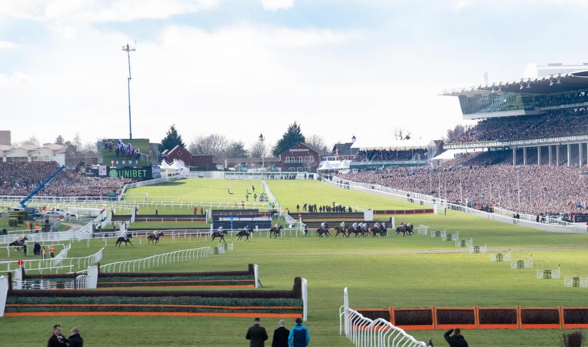 Cheltenham 2022 - a bit of rain midweek but otherwise a good deal of fine even sunny weather