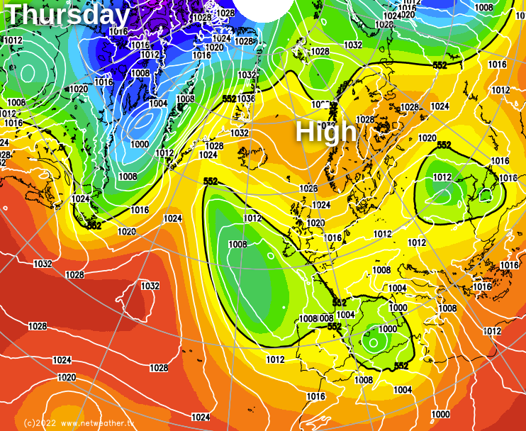 Weather map showing high pressure to the north of the British Isles