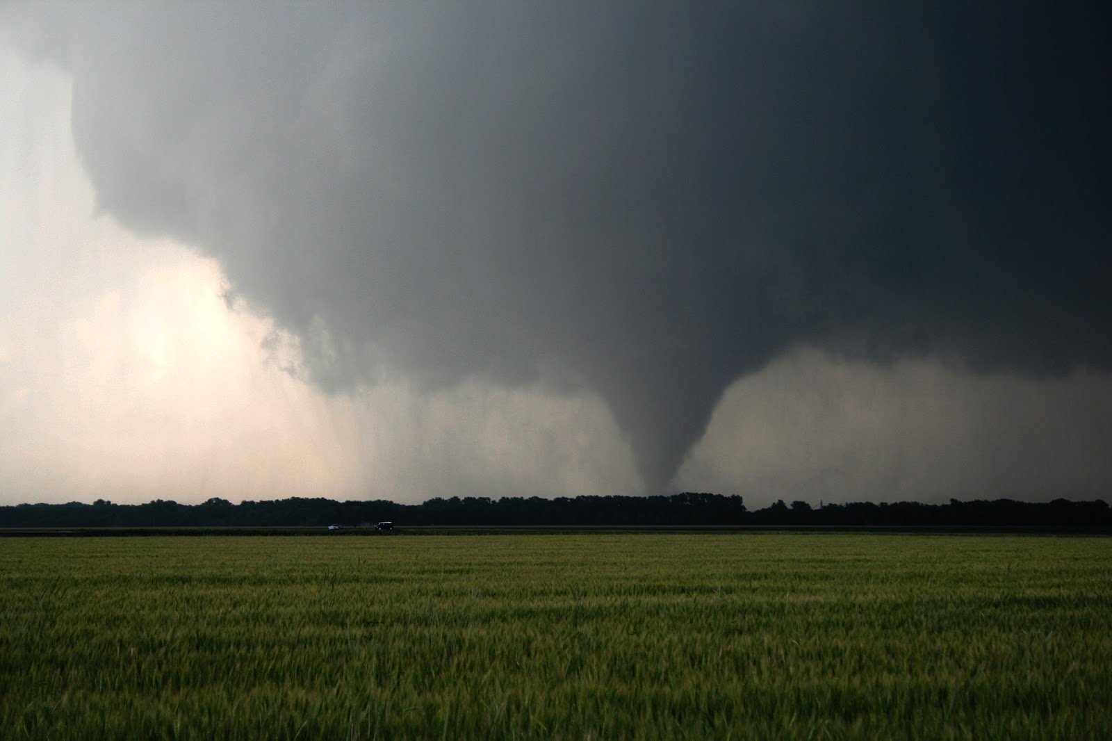 WeatherHolidays top three Storm Chases - Number 3: Chapman EF4