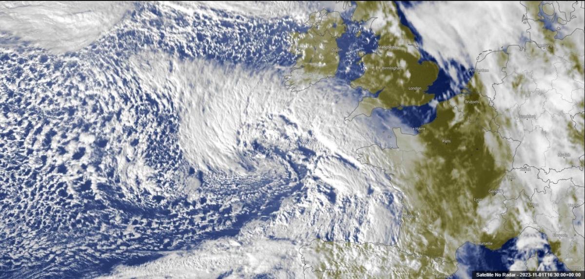 Storm Ciaran - synoptic analysis of a powerful storm that could bring 100mph wind gusts