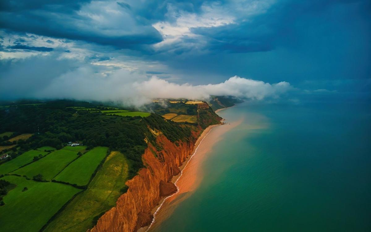 Bank Holiday Offers Sunshine and Showers Before High Pressure Arrives Next Week