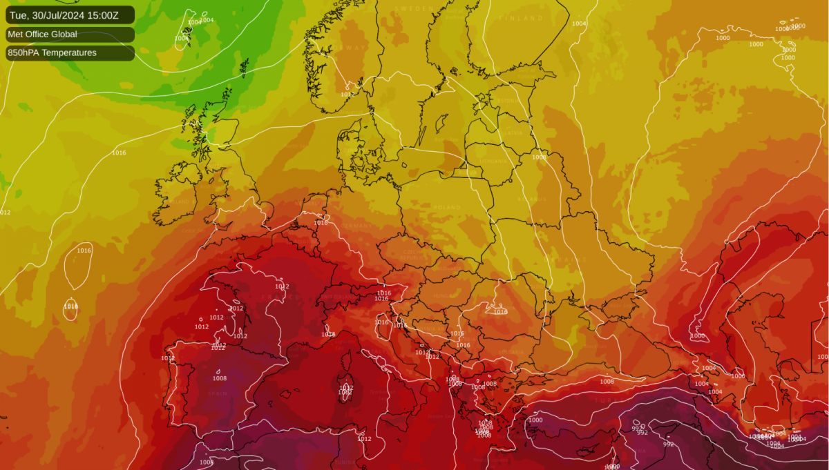 European Heatwave Spreading North as Temperatures Rise in the UK