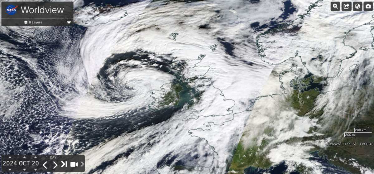 Storm Ashley pulls away as disruption eases on Monday morning