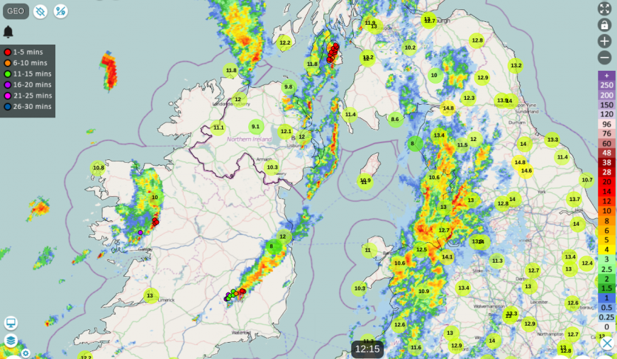 UK thunderstorms and showers
