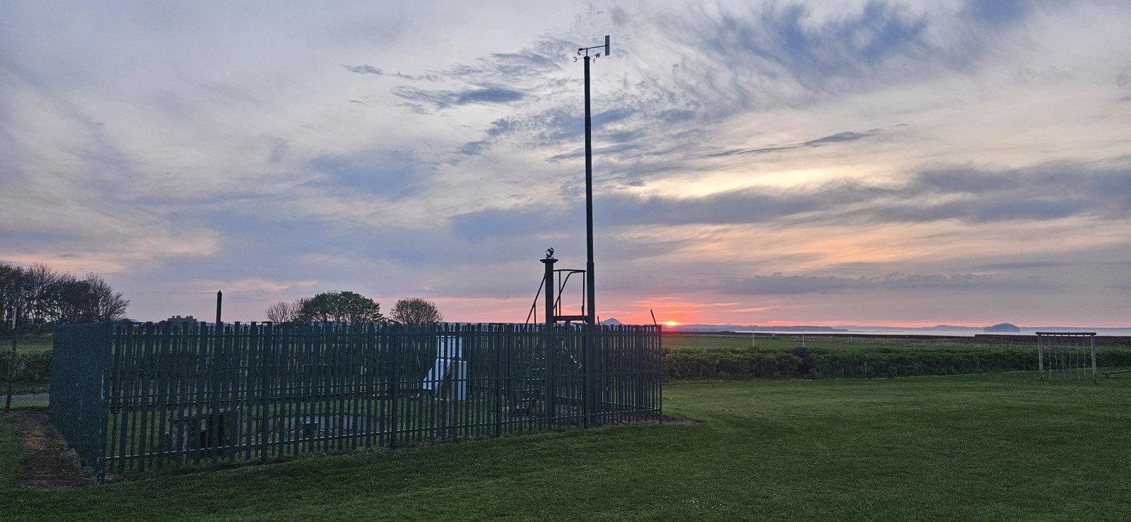 An early taste of summer as temperatures peak on Wednesday and Thursday