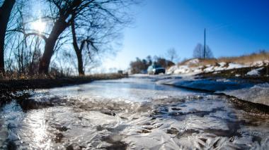 Weekend weather split: Saturday sunny and cold before the rain returns on Sunday