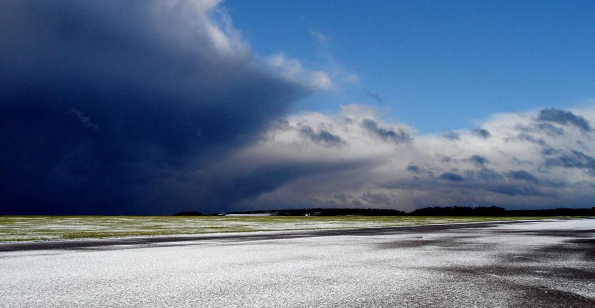 Spring on hold as cold arctic air & wintry showers sweep the UK